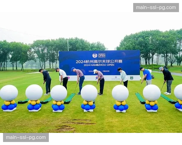 特写:高端高尔夫球具定制工坊如何满足顶尖职业球员的个性化需求