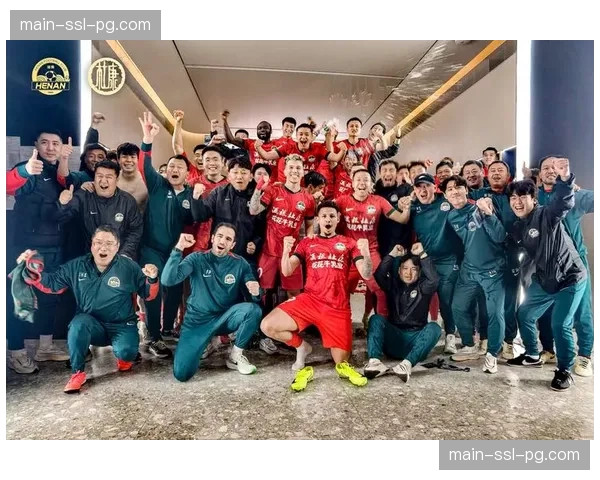 数据战报：深圳新鹏城全场转换进攻成功率仅15%，0-2告负